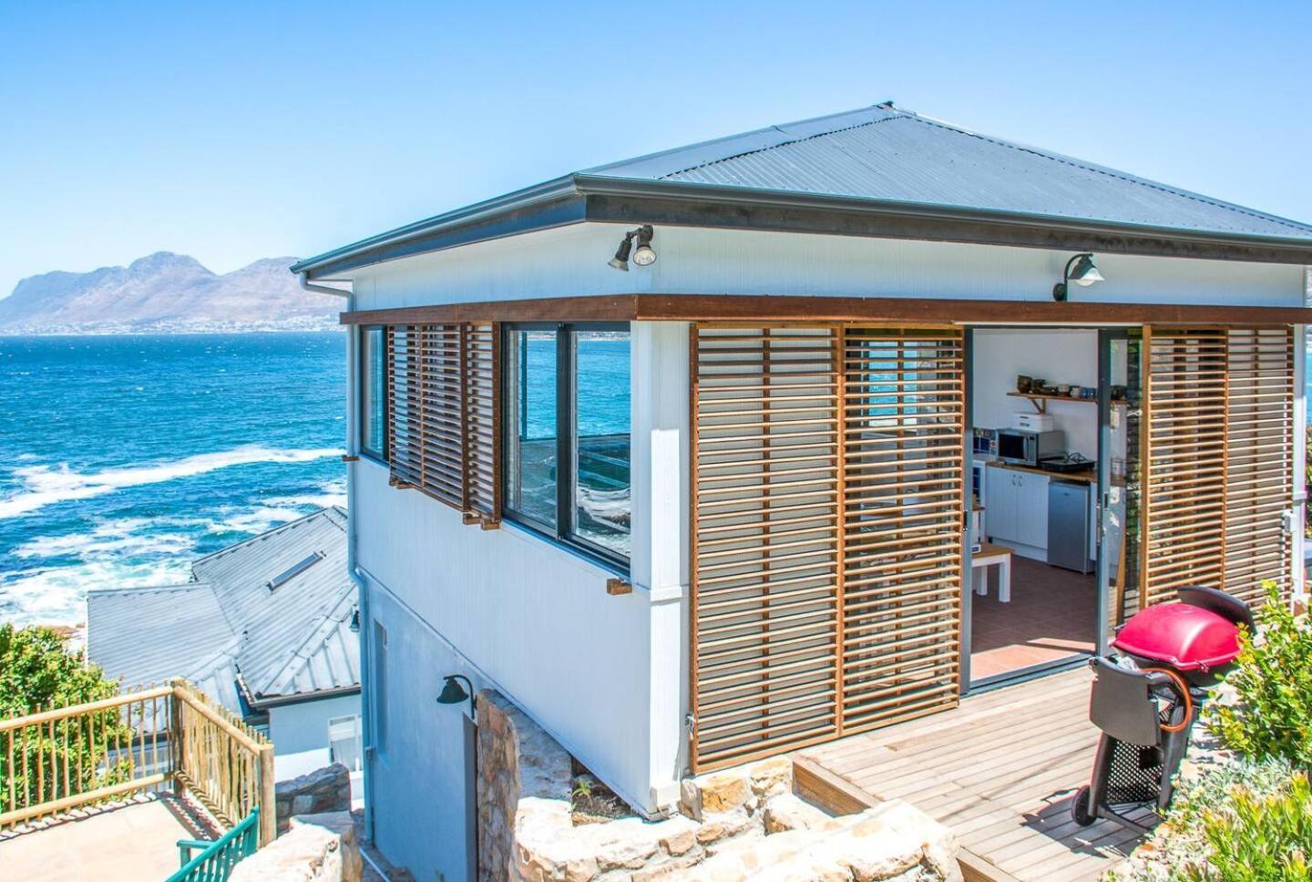 Modern Beach Apartment By Open Home Kalk Bay Ngoại thất bức ảnh