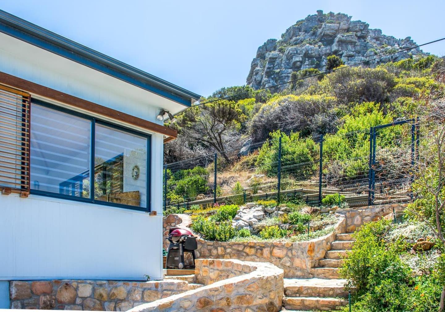 Modern Beach Apartment By Open Home Kalk Bay Ngoại thất bức ảnh
