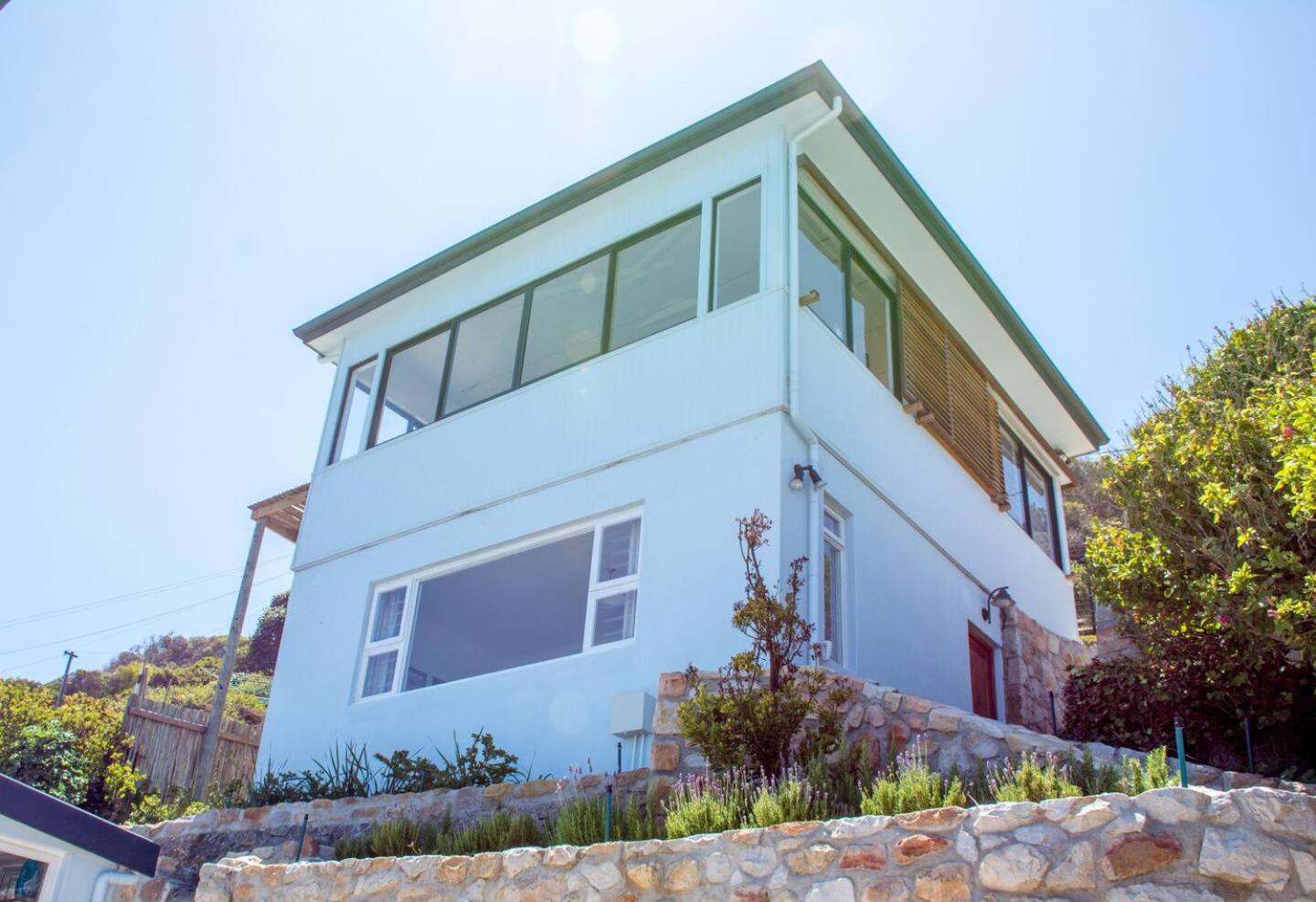 Modern Beach Apartment By Open Home Kalk Bay Ngoại thất bức ảnh